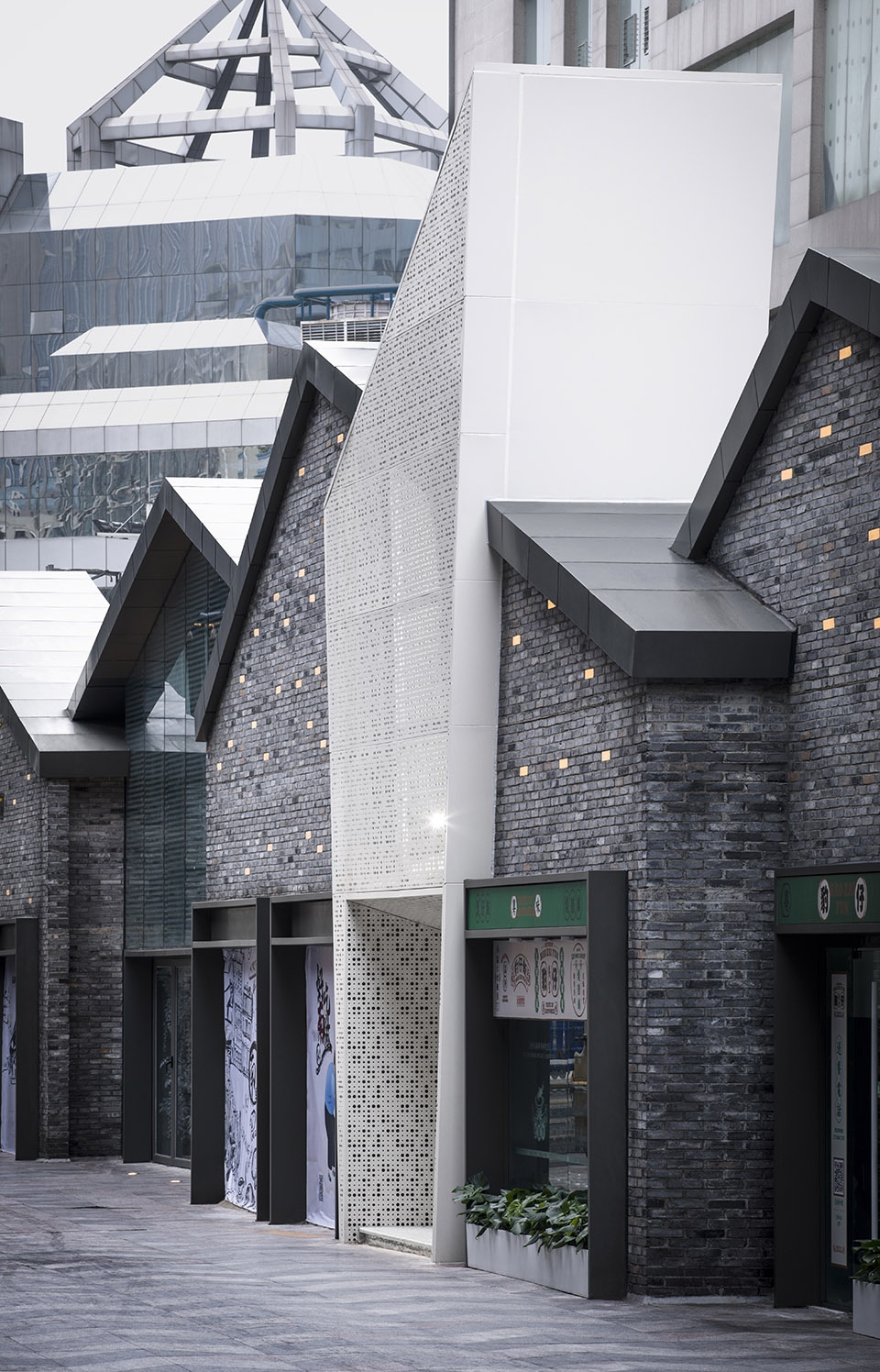 nanheng pedestrian street china by moon architects