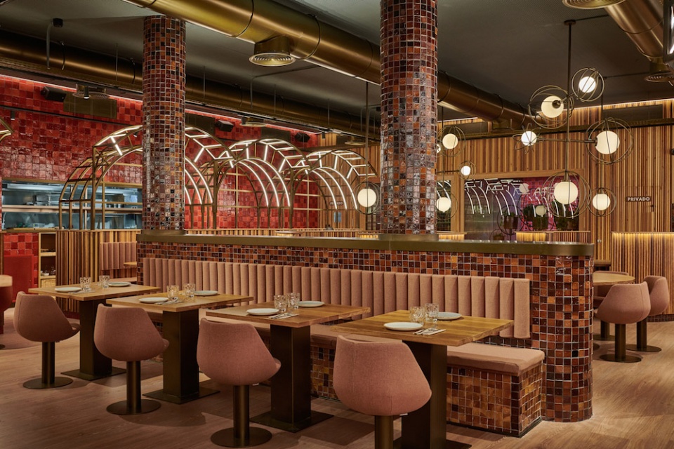 piurs first restaurant in valencia by masquespacio