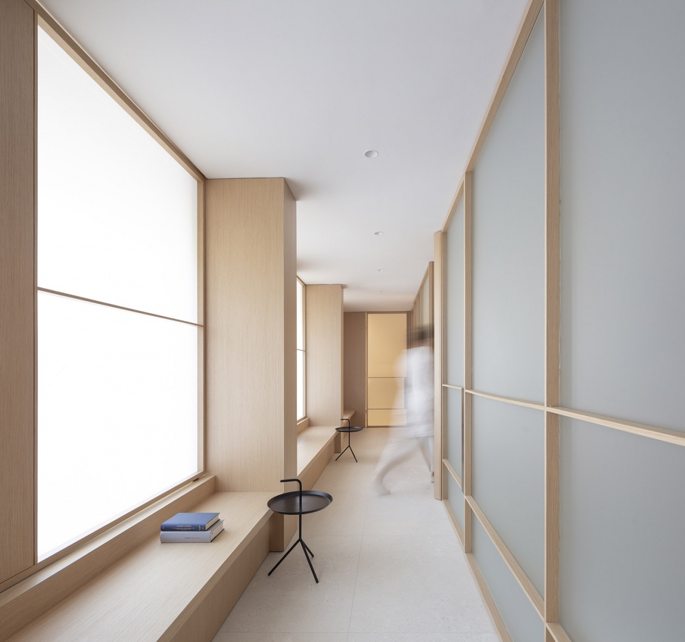 swiss concept clinic by francesc rife studio