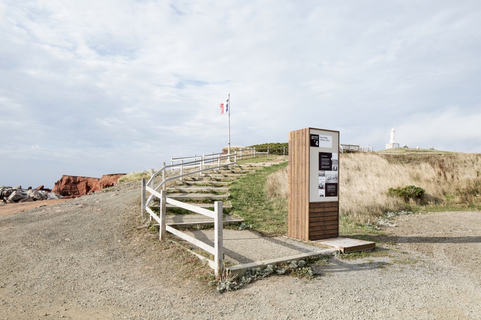 the place des gens de mer by bourgeois lechasseur architects