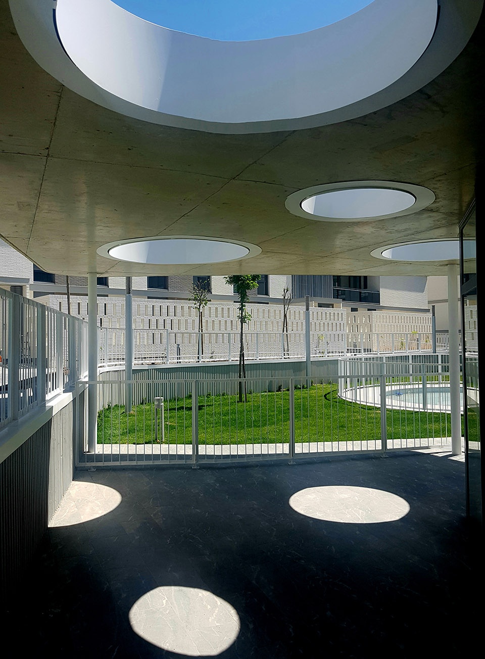 habitat boulevar 123 dwellings in mairena del aljarafe by gabriel verd arquitectos buro4 arquitectos slp