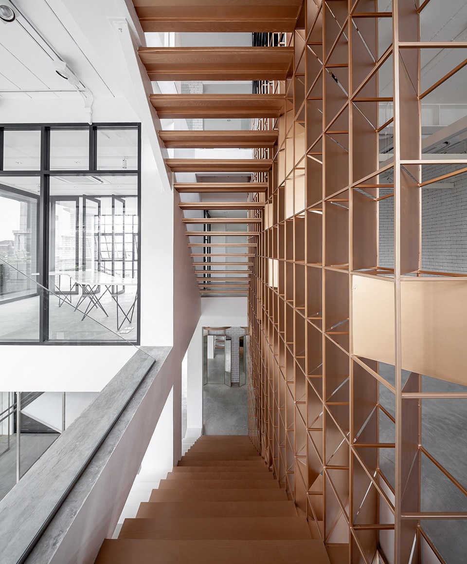 the renovation of sriwara office by fattstudio