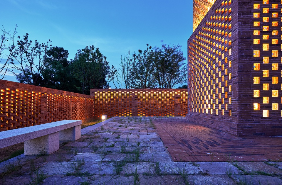 main entrance and public landscape art design of jizhou kiln china by shanghai yijing landscape planning and design shanghai pudong archi...
