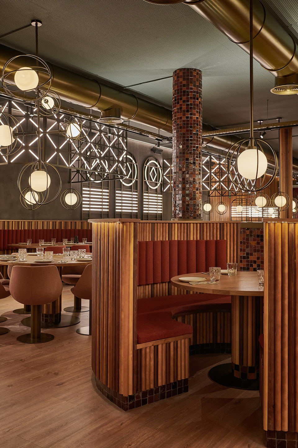 piurs first restaurant in valencia by masquespacio