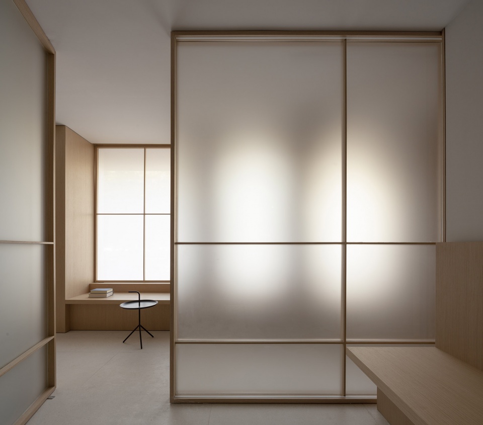 swiss concept clinic by francesc rife studio