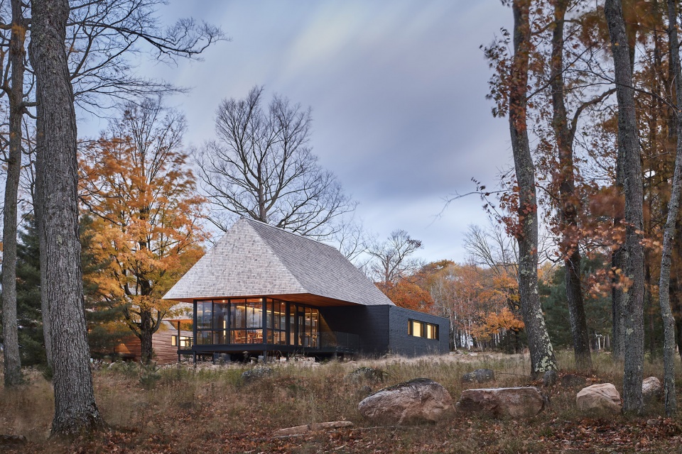 bigwin island club cabins by mackay lyons sweetapple architects