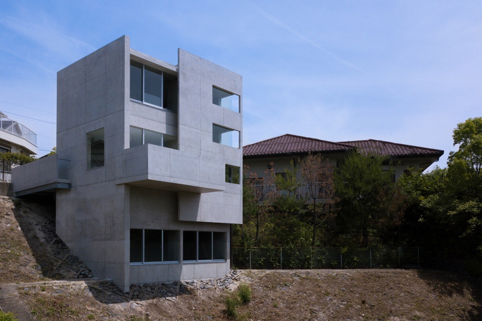 house in ajina by kazunori fujimoto architect associates