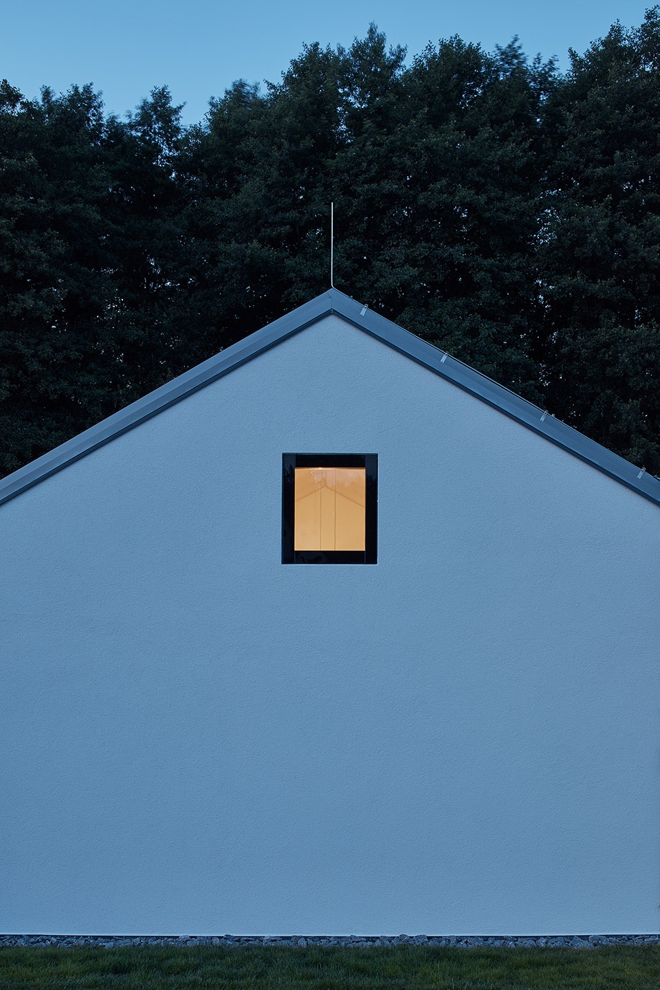 summer house by ddaann architects