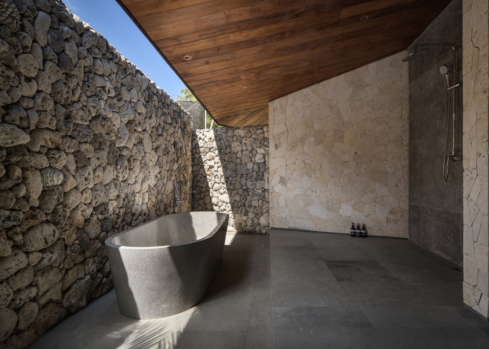 house carbon by alexis dornier