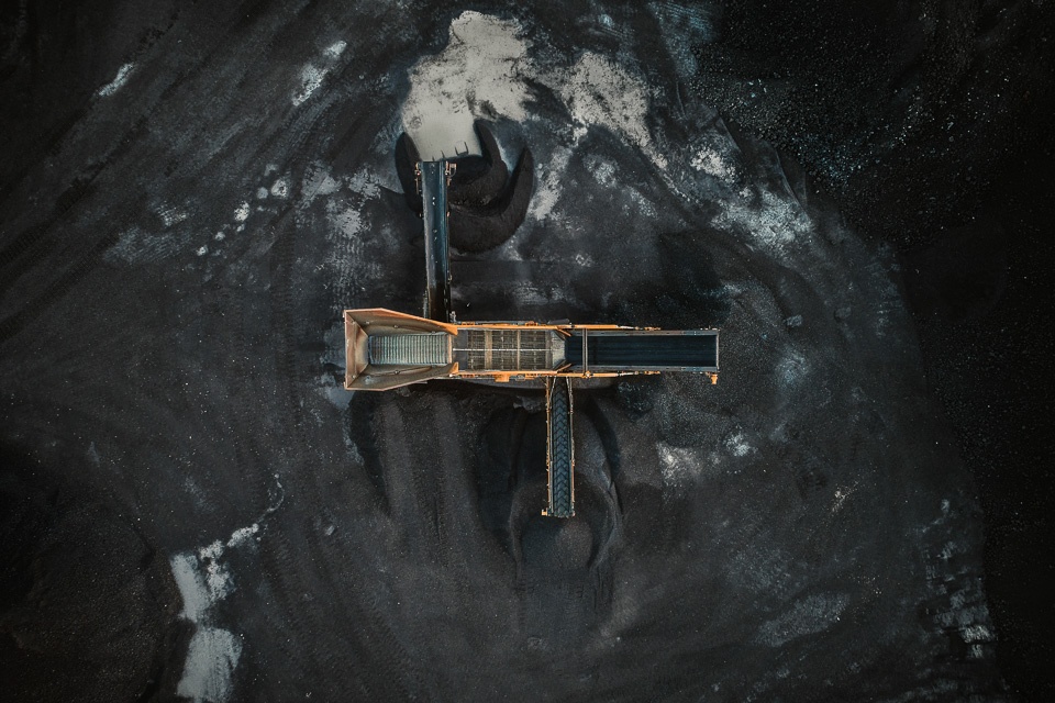 the coal mine series by tom hegen
