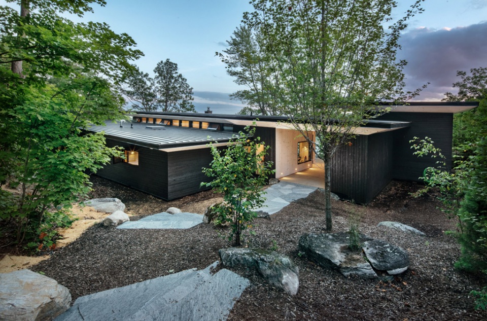 Lake Joseph Cottage by VFA Architecture Design