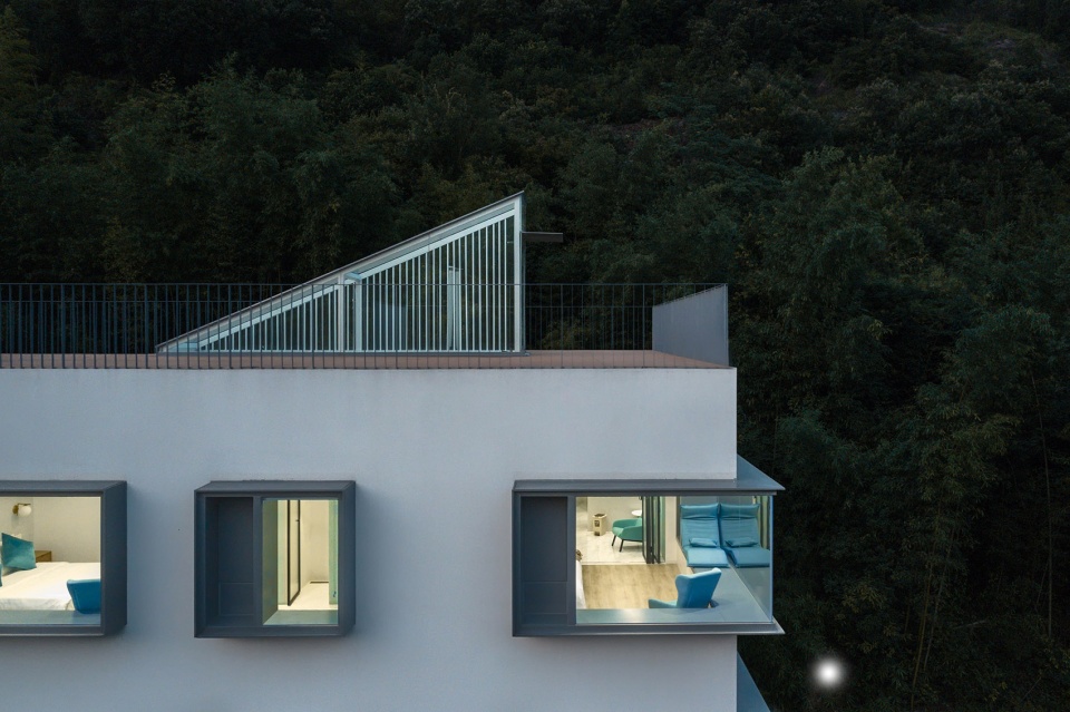 house of windows in moganshan china by officeproject