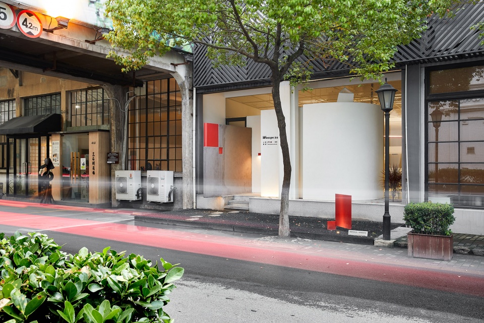 the shape of time windows and doors showroom design china by puju wuy