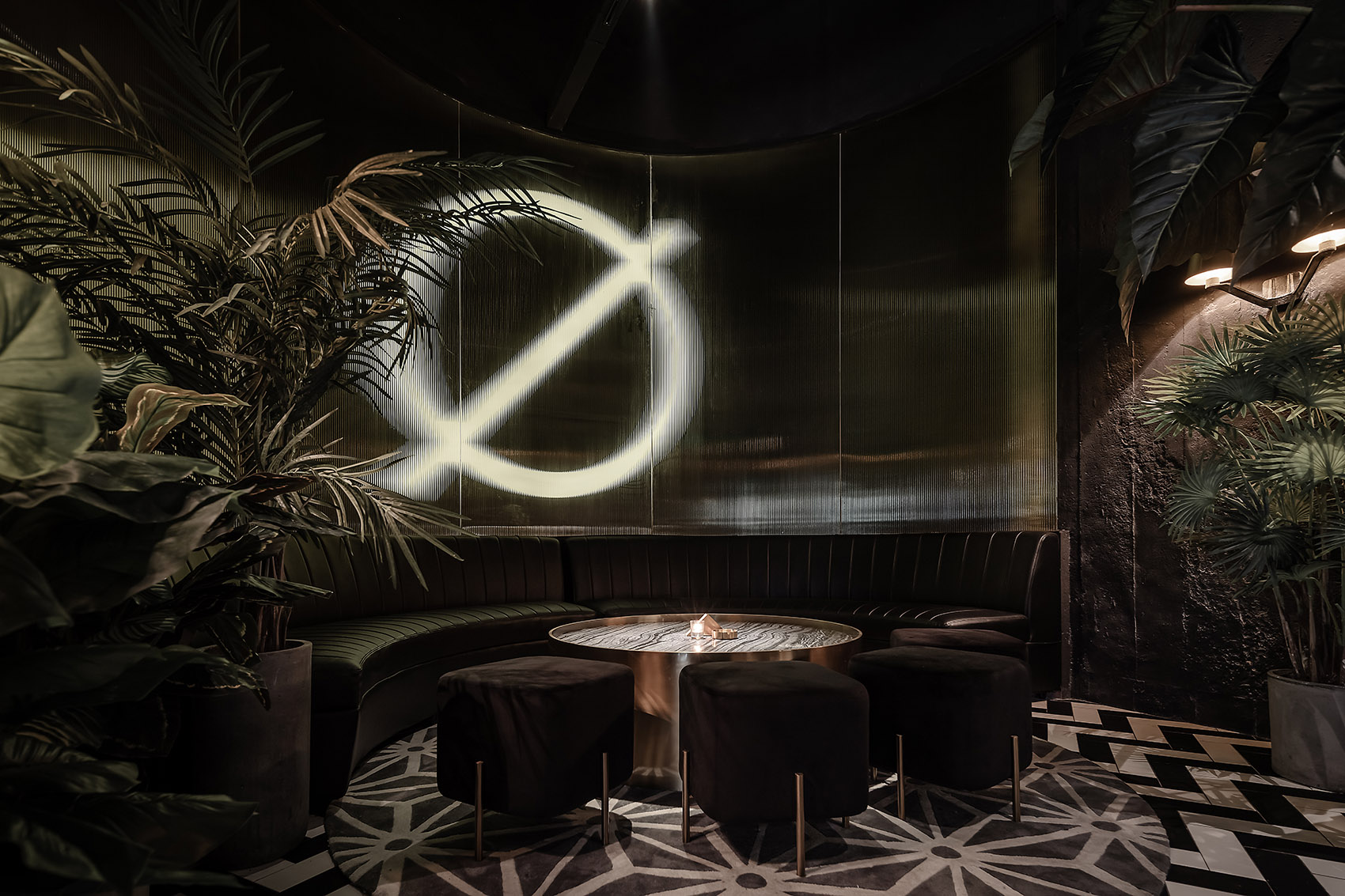 PLUTO BAR, China by triostudio - 谷德设计网