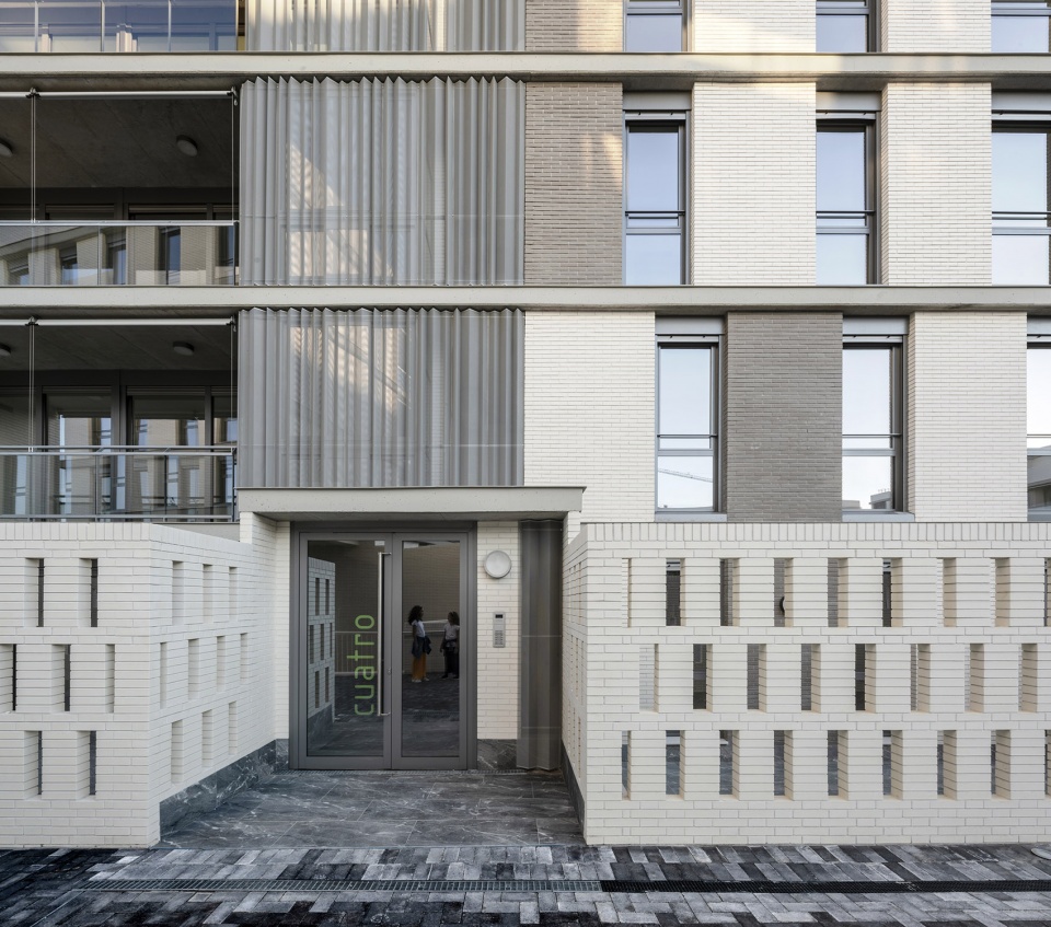 habitat boulevar 123 dwellings in mairena del aljarafe by gabriel verd arquitectos buro4 arquitectos slp
