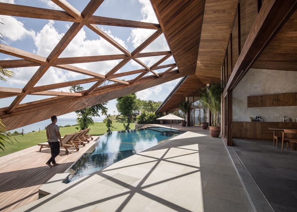 house carbon by alexis dornier