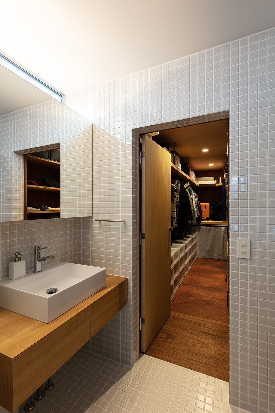 house in tsukawaki by horibe associates