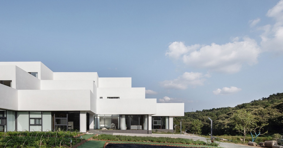 architectural design of the shenshan ridge integrated service center china by 3andwich design he wei studio