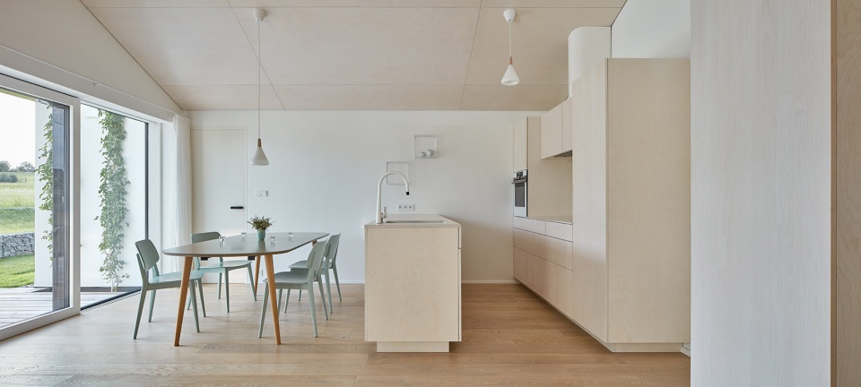 summer house by ddaann architects