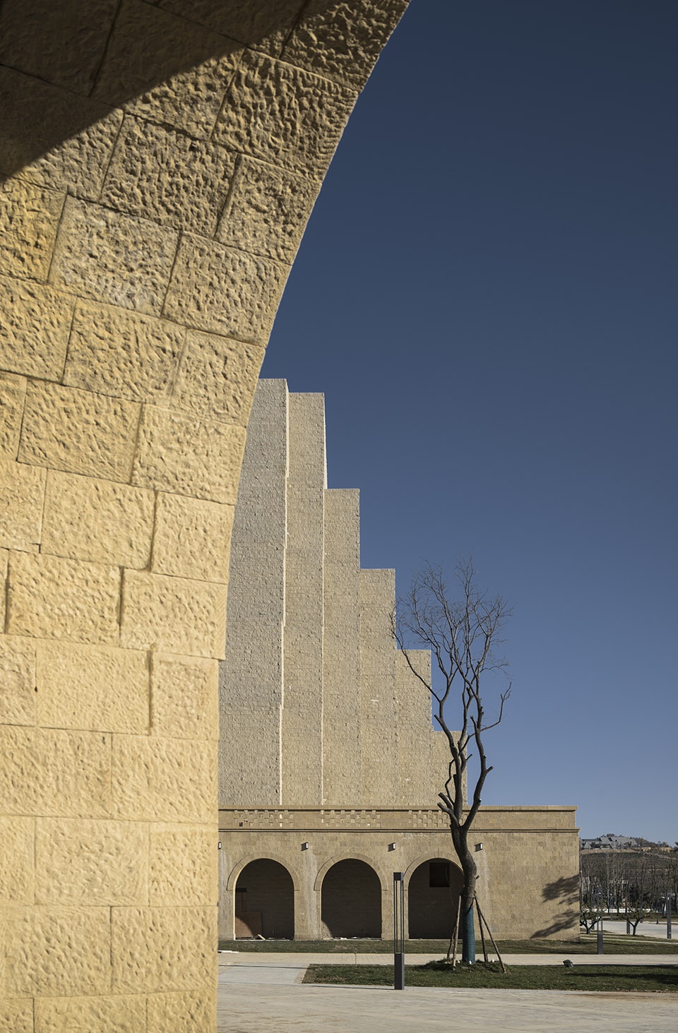 a complex of library museum and history museum of yanan university new campus china by architectural design research institute of tsinghu...