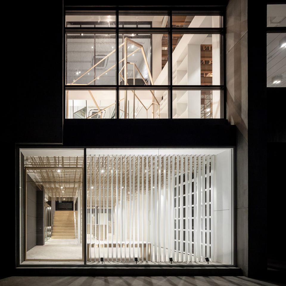 the renovation of sriwara office by fattstudio