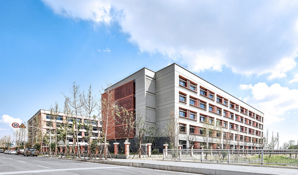 The Second Affiliated School of Fudan University TongJi Architectural Design