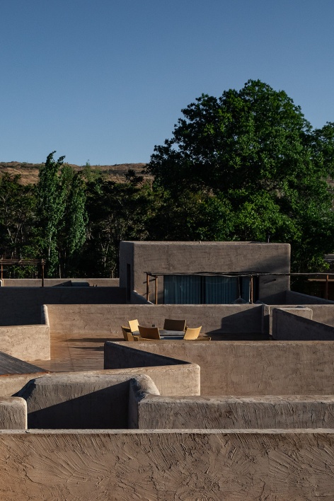 lost villa boutique hotel china by das lab