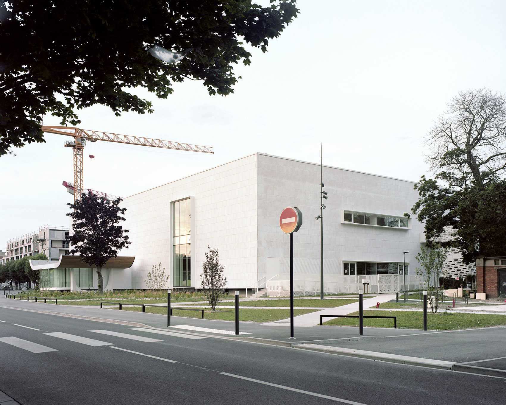 Transformation of the Museum of Fine Arts of Dunkirk into a library by