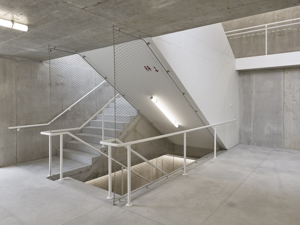 triple sports hall cantonal school wettingen by mlzd