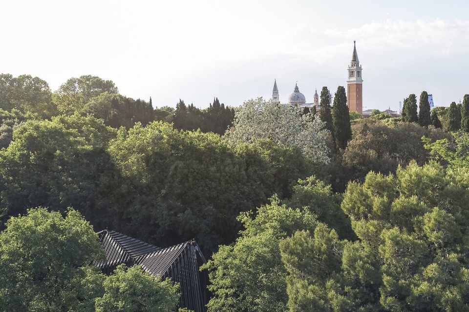 vatican chapel by foster partners