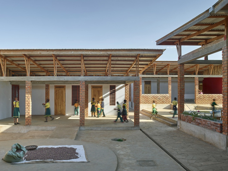 econef childrens center by asante architecture design and lonnqvist vanamo architects