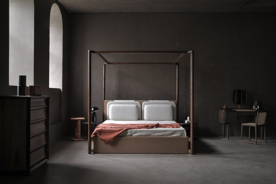 fnjis blockbusting release of new high end product crest line