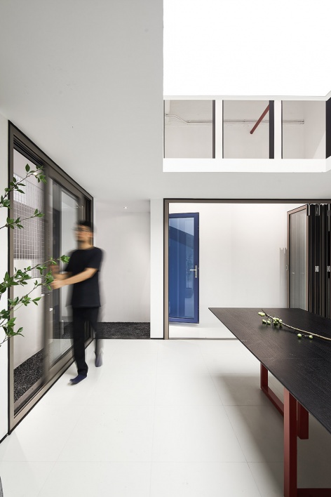 the shape of time windows and doors showroom design china by puju wuy
