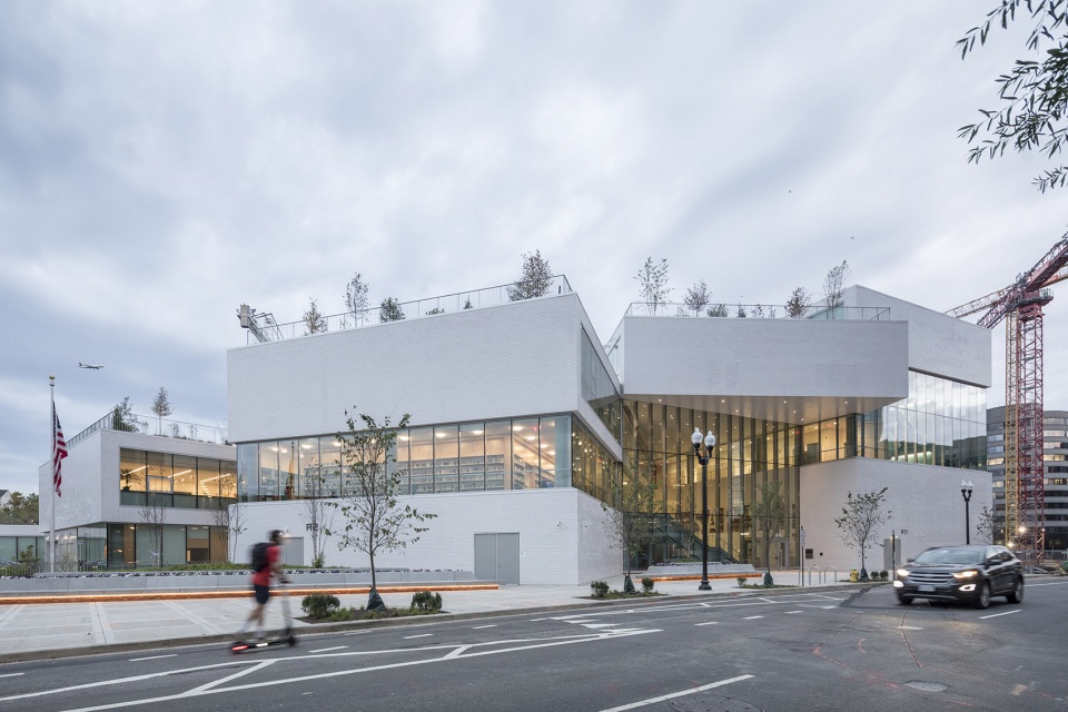 the heights building by big