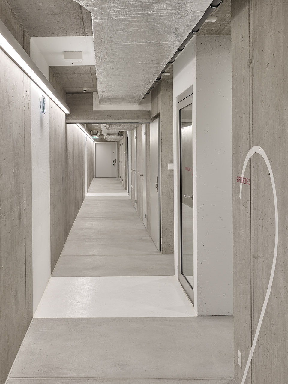 triple sports hall cantonal school wettingen by mlzd