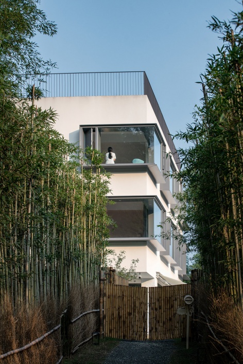 house of windows in moganshan china by officeproject