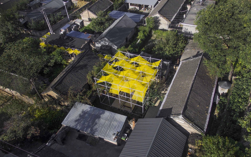temporary exhibition facilities for harvest festival in shichengzizi village china by fu yingbin