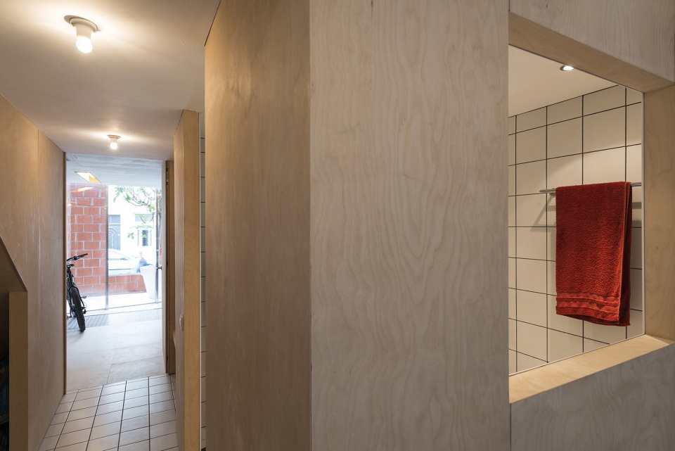 house ssk by de baes associates and sophie van noten