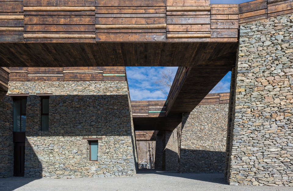 jianamani visitor center china by atelier teamminus