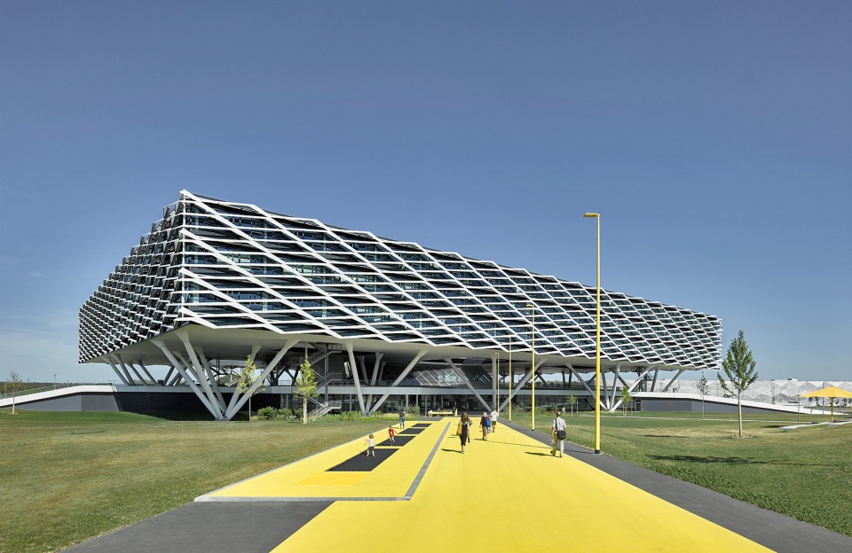 adidas world of sports arena by behnisch architekten 1