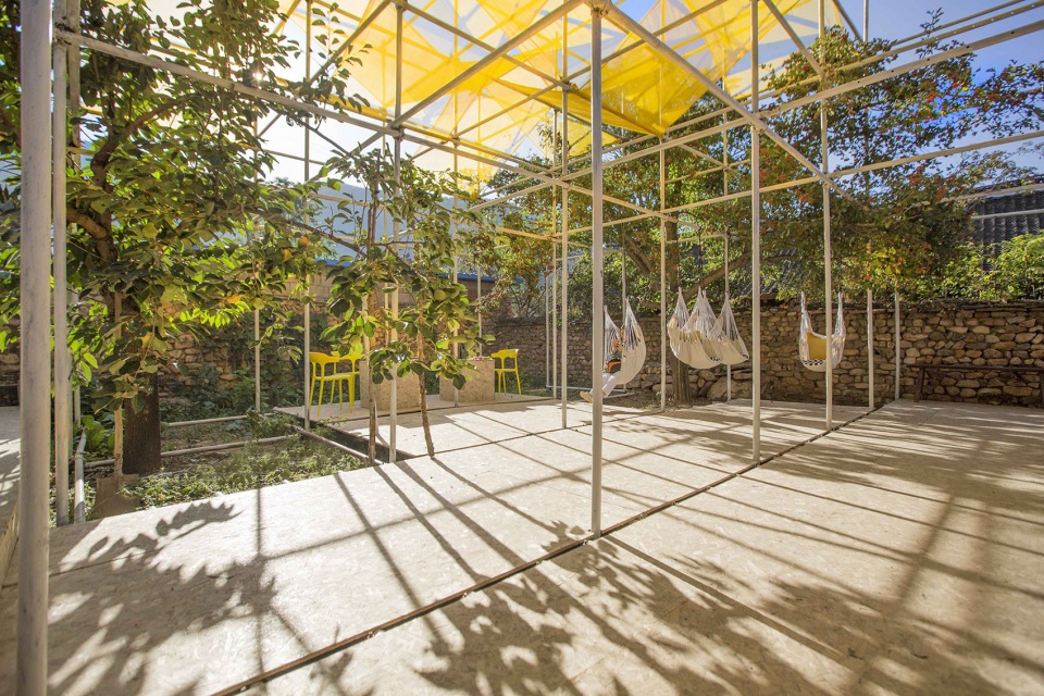 temporary exhibition facilities for harvest festival in shichengzizi village china by fu yingbin