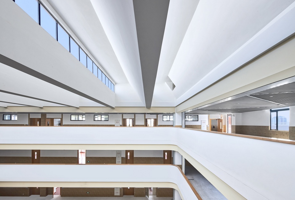 The Second Affiliated School of Fudan University TongJi Architectural Design