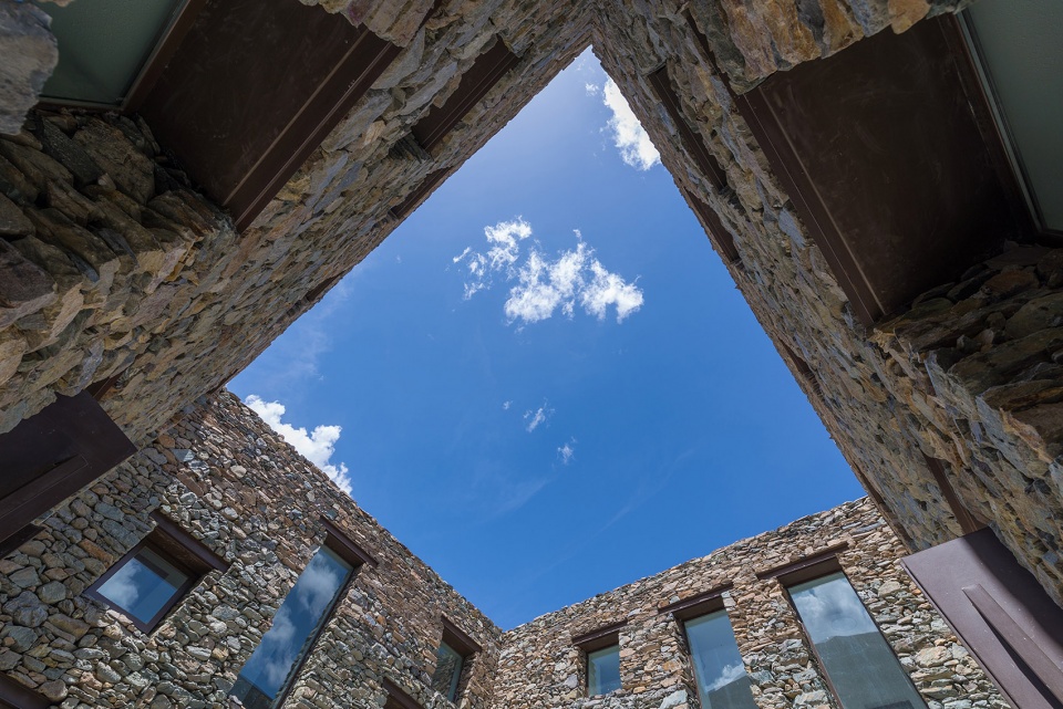 jianamani visitor center china by atelier teamminus