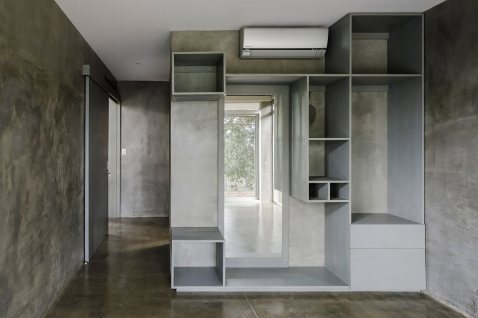 balcony house by laboratory sustaining design
