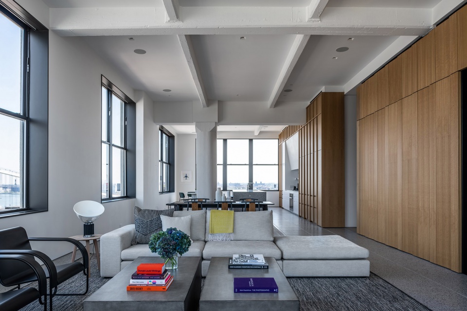 four corners loft by worrell yeung