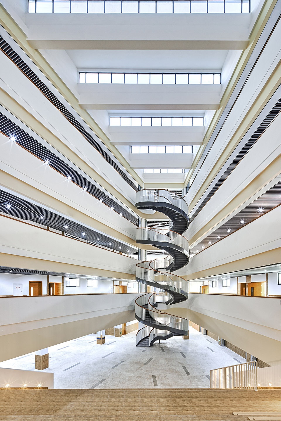 The Second Affiliated School of Fudan University TongJi Architectural Design