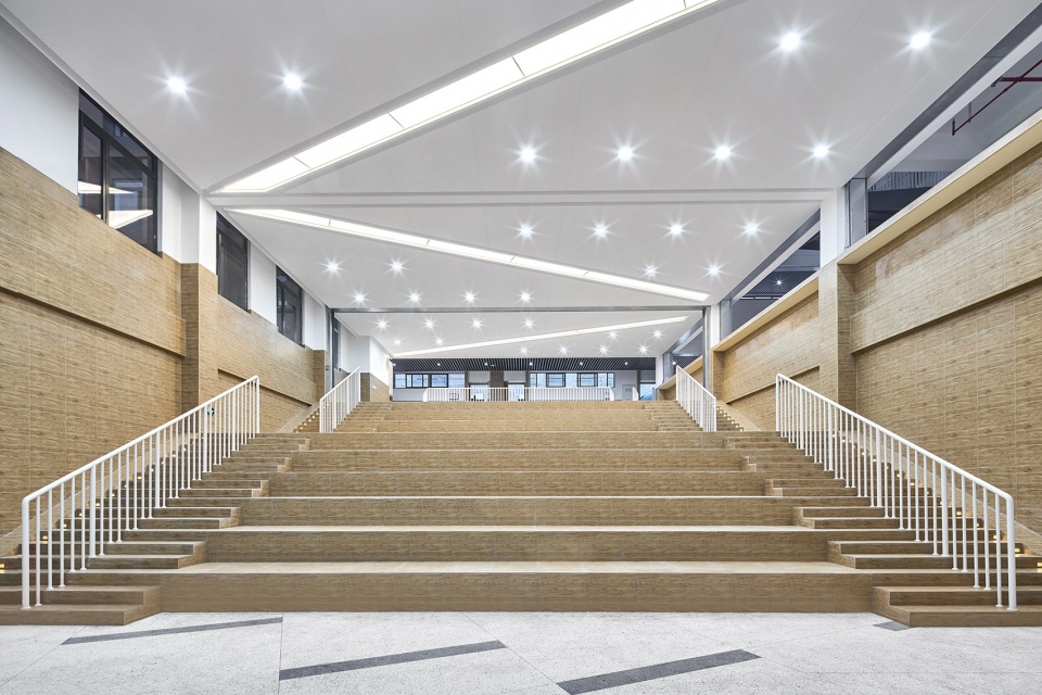 The Second Affiliated School of Fudan University TongJi Architectural Design