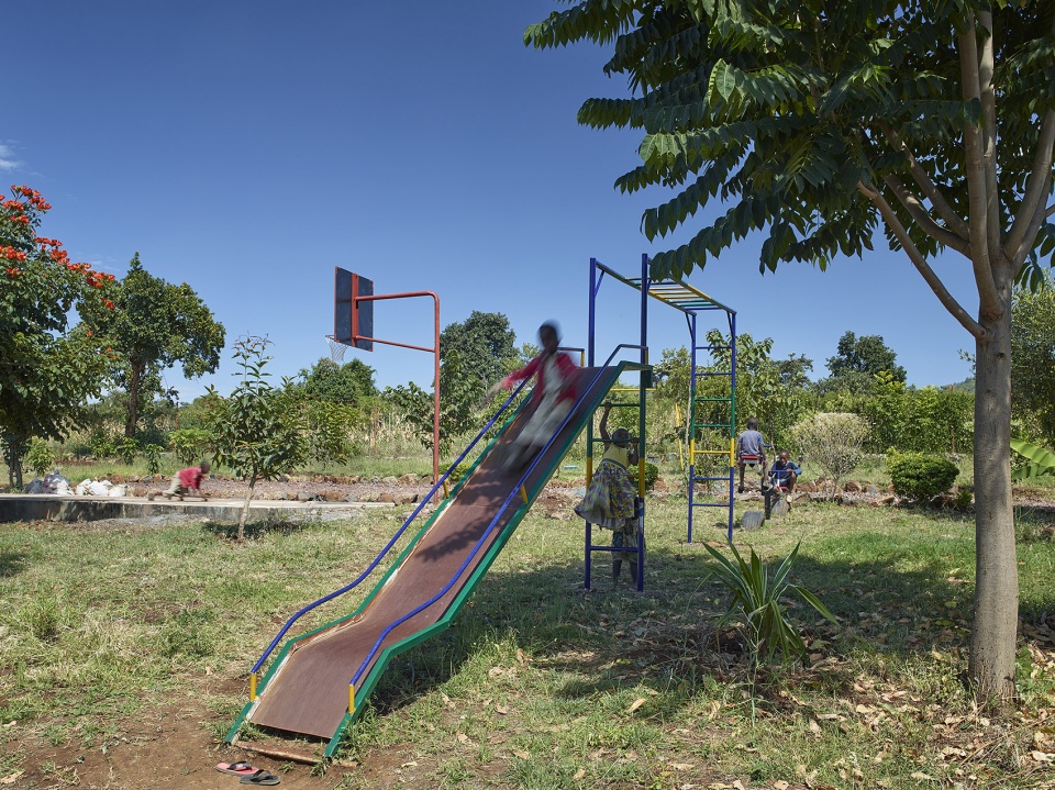 econef childrens center by asante architecture design and lonnqvist vanamo architects