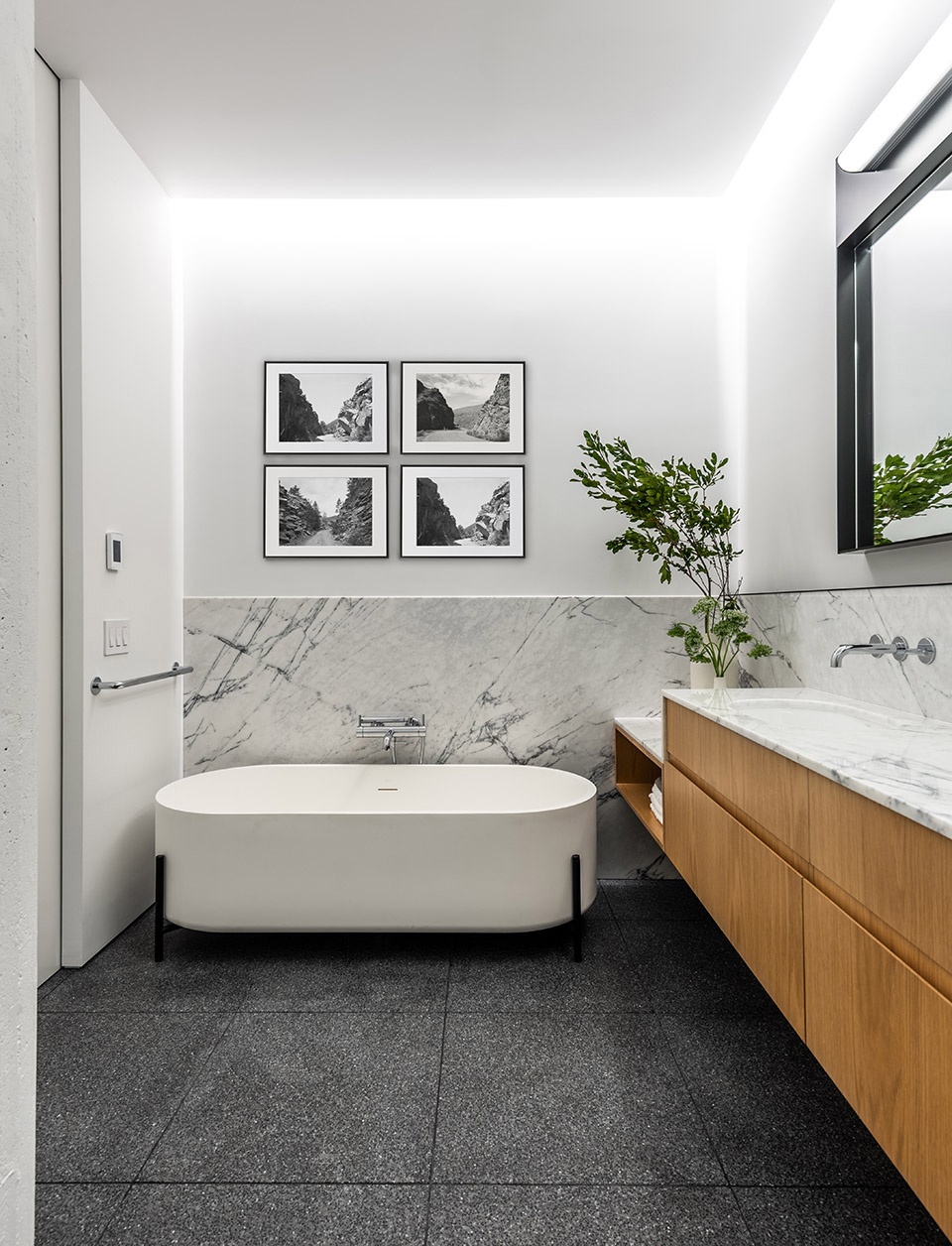 four corners loft by worrell yeung