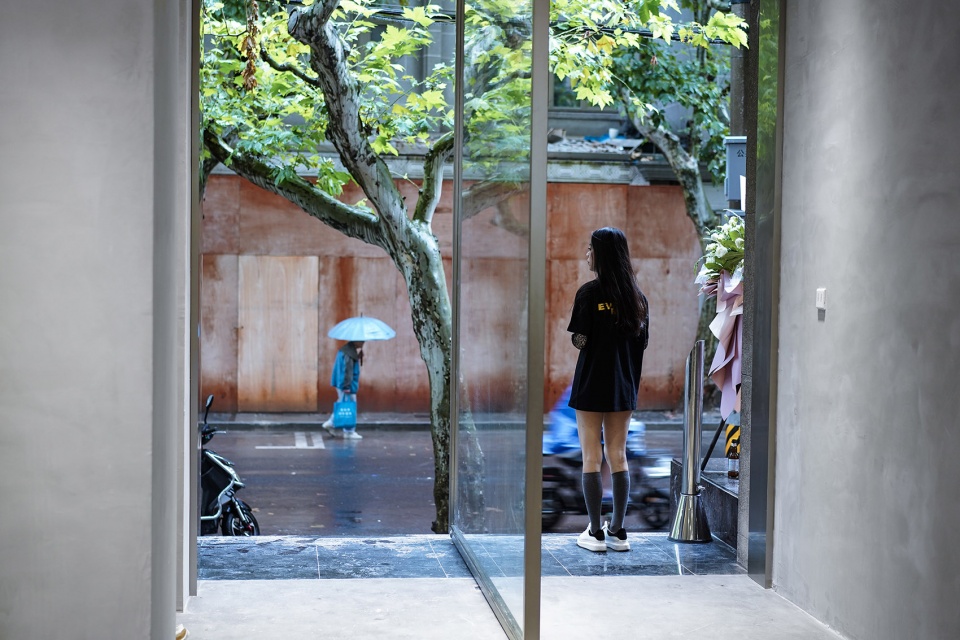 indefinitely china by or design